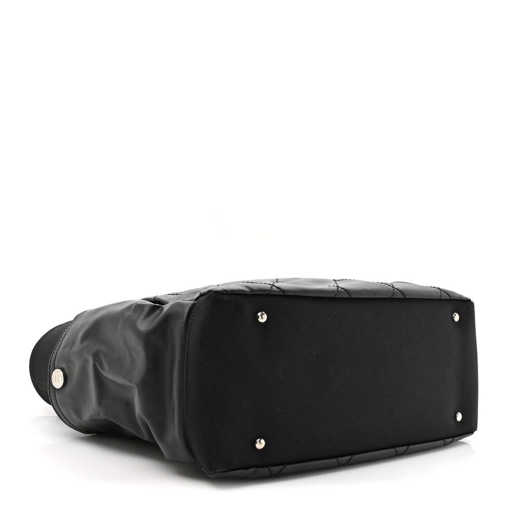 Chanel Coated Canvas Quilted Large #253516C15B - Picture 4 of 13